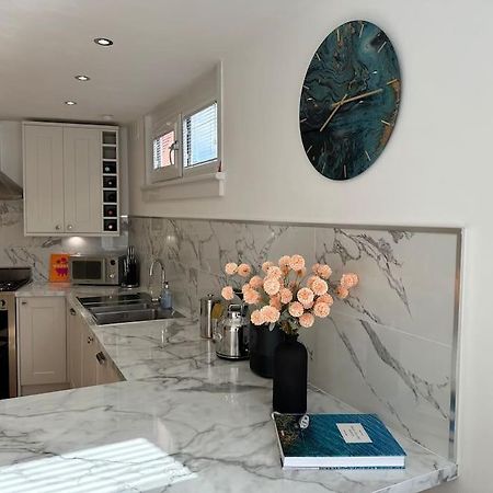 Stylish, Smart & Fun 4 Bed Home London Exterior foto