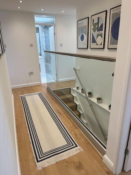 Stylish, Smart & Fun 4 Bed Home London Exterior foto