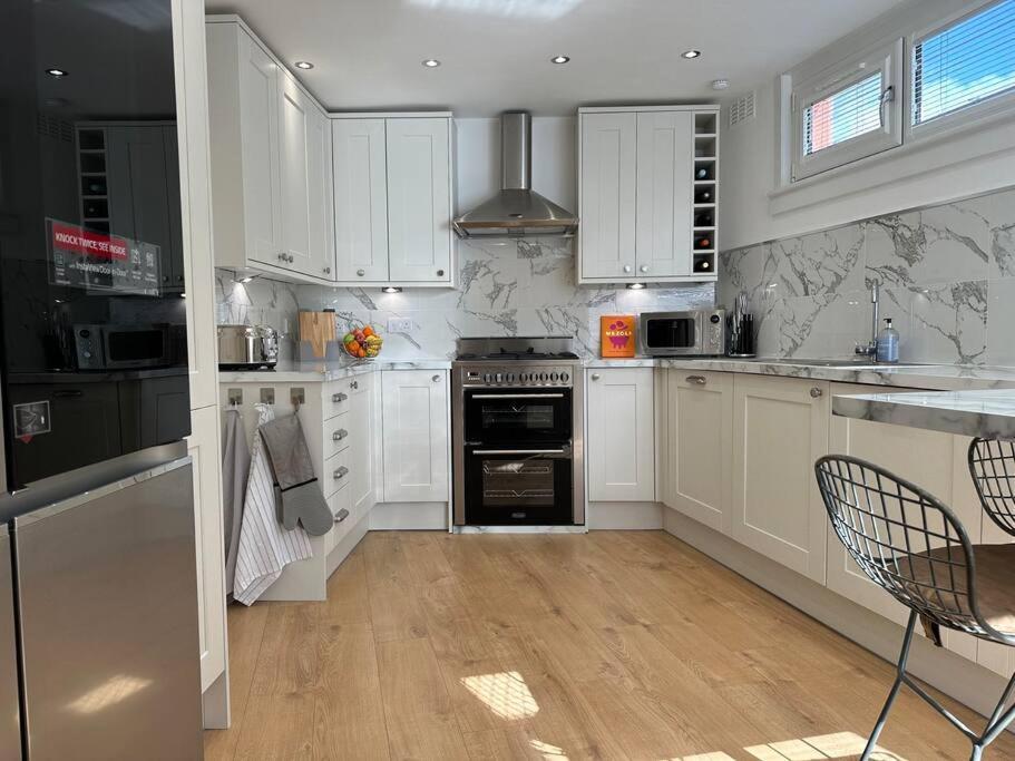Stylish, Smart & Fun 4 Bed Home London Exterior foto