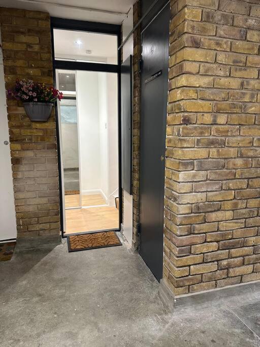 Stylish, Smart & Fun 4 Bed Home London Exterior foto