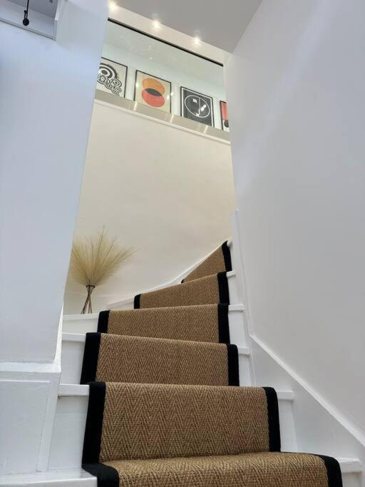 Stylish, Smart & Fun 4 Bed Home London Exterior foto